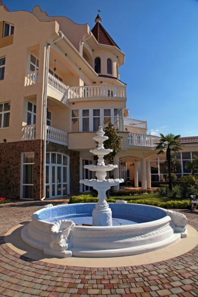 Courtyard Fountain Service